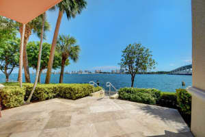 2640 Lake Shore Drive 115, Riviera Beach, FL 33404 - MLS#R11130997