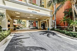 2640 Lake Shore Drive 115, Riviera Beach, FL 33404 - MLS#R11130997