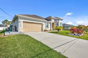 2621 SW Feather Ter Terrace, Port St Lucie, FL 34953 - MLS#R11131059