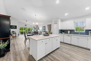 8828 SW Horizon Court, Stuart, FL 34997 - MLS#R11131066