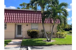 135 Amherst Lane, Lake Worth