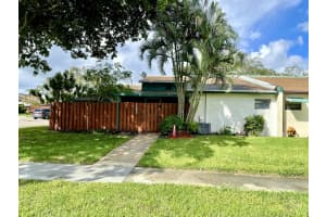 1020 Manor Drive 1-C, Palm Springs, FL 33461 - MLS#R11131068