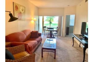 2080 Greenview Shores Boulevard 402, Wellington