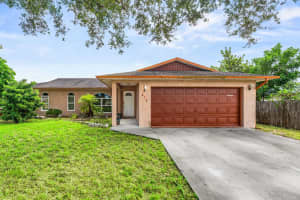 474 SW Exmore Avenue, Port Saint Lucie, FL 34983 - MLS#R11131103