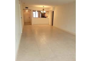 2761 Village Boulevard 104, West Palm Beach, FL 33409 - MLS#R11131121