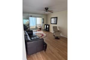 2515 NE 1st Court 215, Boynton Beach, FL 33435 - MLS#R11131127