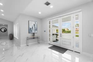 17 Surrey Road, Palm Beach Gardens, FL 33418 - MLS#R11131130