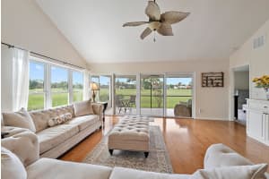 6642 S Pine Court, Palm Beach Gardens, FL 33418 - MLS#R11131163