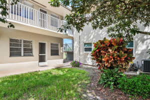 13 Lake Vista Trail 105, Port Saint Lucie