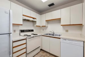 13 Lake Vista Trail 105, Port Saint Lucie, FL 34952 Sold 11/20/25