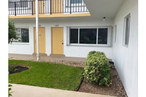 3360 Lake Osborne Drive 107, Lake Worth Beach