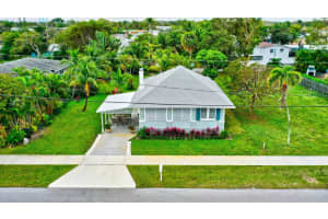 320 SE 4th Avenue, Delray Beach, FL 33483 - MLS#R11131204