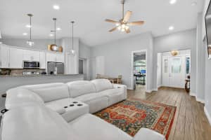 1438 SW Calmar Avenue, Port Saint Lucie, FL 34953 - MLS#R11131216