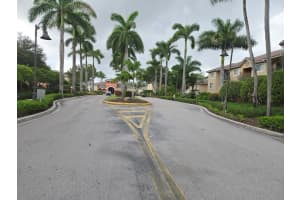 4179 N Haverhill Road 606, West Palm Beach, FL 33417 - MLS#R11131218