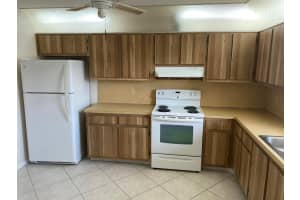 442 Franconia Circle, Lake Worth, FL 33467 Sold 01/15/26