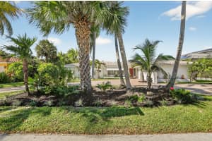 2541 Middle River Drive, Fort Lauderdale, FL 33305 - MLS#R11131271