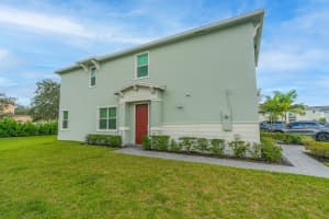 211 SE Woodbark Street, Port Saint Lucie, FL 34984 - MLS#R11131288