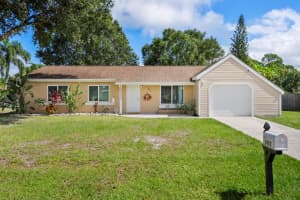 1457 SE Buckingham Terrace, Port Saint Lucie, FL 34952 - MLS#R11131294