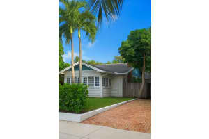 725 New Jersey Street, West Palm Beach, FL 33401 - MLS#R11131325