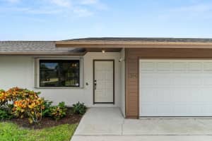 4726 SE Manatee Terrace, Stuart, FL 34997 - MLS#R11131349