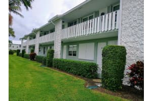 5540 N Ocean Boulevard 204, Ocean Ridge, FL 33435 Sold 11/18/25