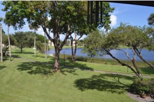 5220 Las Verdes Circle 211, Delray Beach, FL 33484 - MLS#R11131370