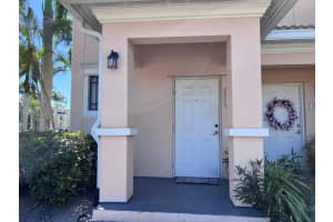 2808 Amalei Drive 101, Palm Beach Gardens