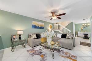 702 Buttonwood Lane, Boynton Beach, FL 33436 - MLS#R11131400