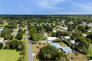 588 NE 28th Avenue, Okeechobee, FL 34972 - MLS#R11131401