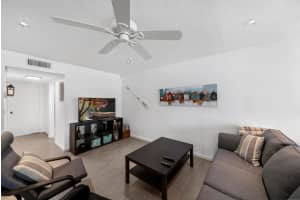 1382 High Point Way NE C, Delray Beach, FL 33445 - MLS#R11131410