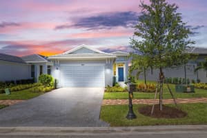 423 Se Via Sangro, Port Saint Lucie
