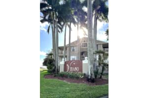 1885 Palm Cove Boulevard 10-303, Delray Beach, FL 33445 - MLS#R11131441