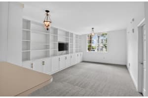 630 S Sapodilla Avenue 121, West Palm Beach, FL 33401 - MLS#R11131455