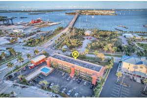 701 N Indian River Drive 105, Fort Pierce, FL 34950 - MLS#R11131484