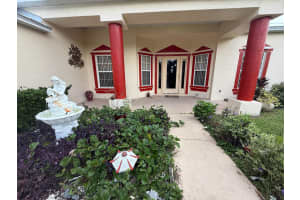 332 SW Glenwood Drive, Port St Lucie, FL 34984 - MLS#R11131505