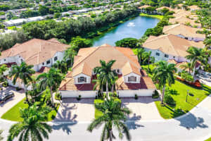 110 Palm Bay Lane B, Palm Beach Gardens, FL 33418 - MLS#R11131508