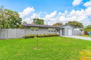 152 SE 28th Court, Boynton Beach, FL 33435 - MLS#R11131532