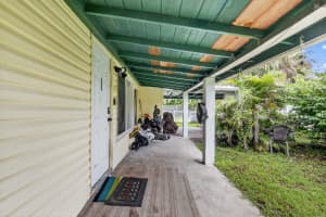 1079 Highview Road, Lake Worth, FL 33462 - MLS#R11131577