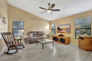 4289 Willow Pond Circle, West Palm Beach, FL 33417 - MLS#R11131647