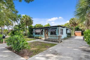 3101 Glenwood Road, West Palm Beach, FL 33405 - MLS#R11131653