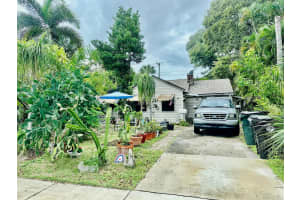 809 Lakeside Drive, Lake Worth Beach, FL 33460 - MLS#R11131670