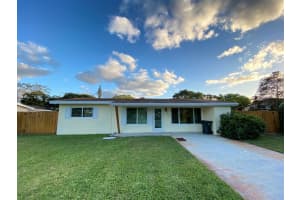 124 NW 9th Street, Boca Raton, FL 33432 - MLS#R11131685