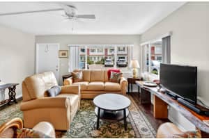 3160 Lake Osborne Dr 107, Lake Worth Beach, FL 33461 - MLS#R11131704
