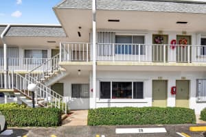 3160 Lake Osborne Dr 107, Lake Worth Beach, FL 33461 - MLS#R11131704