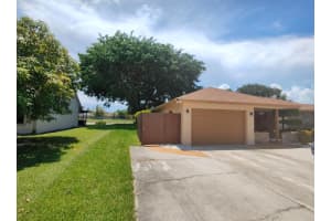 616 White Water Drive, West Palm Beach, FL 33413 - MLS#R11131707