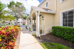 1581 SE Pomeroy Street 8-2, Stuart, FL 34997 - MLS#R11131715