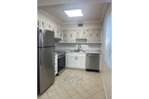 402 Monaco I I, Delray Beach, FL 33446 Sold 01/05/26