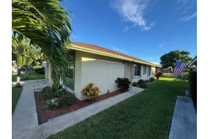 1427 Summit Run Circle, West Palm Beach, FL 33415 Sold 02/20/26