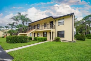 4689 Lucerne Lakes E Boulevard E 106, Lake Worth, FL 33467 Sold 12/12/25