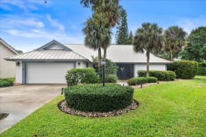 5900 Stonewood Court, Jupiter